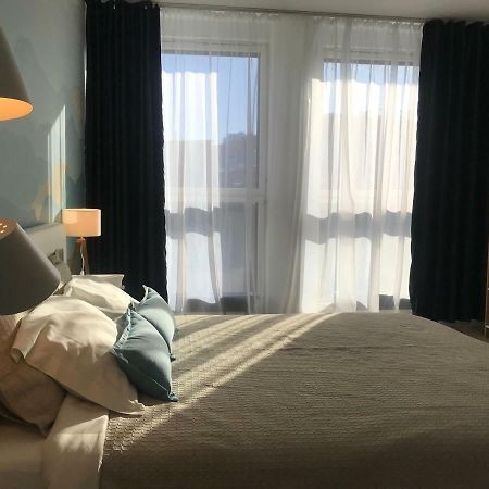 City Centre Studio In Design Quarter Close To Old Town & Harbor Apartment Tallinn Bagian luar foto